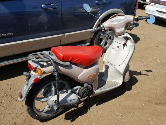 ZD4PFE1071S000411 - 2001 APRILIA SCARABEO 1 金色 照片 4