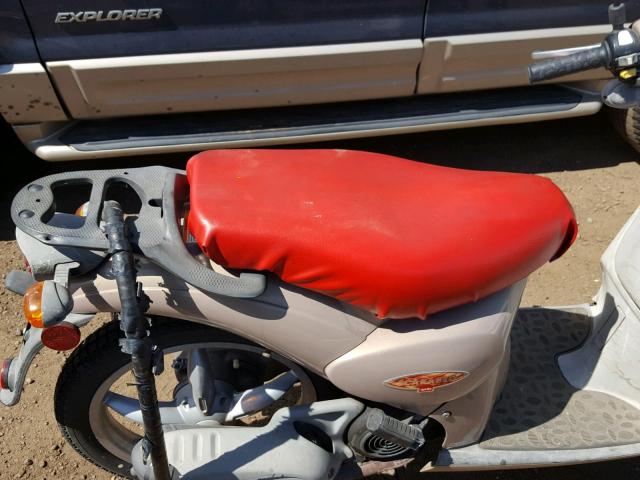 ZD4PFE1071S000411 - 2001 APRILIA SCARABEO 1 金色 照片 6