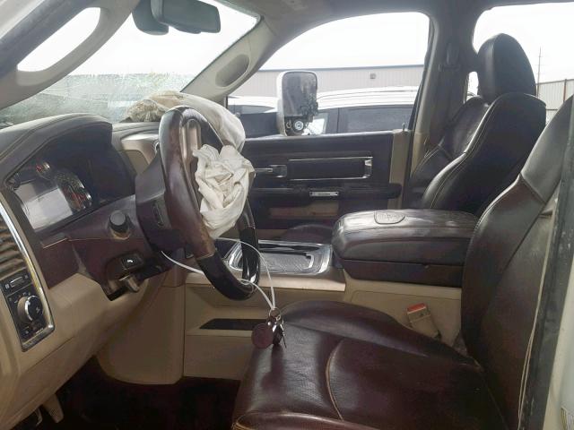 3C6UR5PL7GG238252 - 2016 RAM 2500 LONGH WHITE photo 5