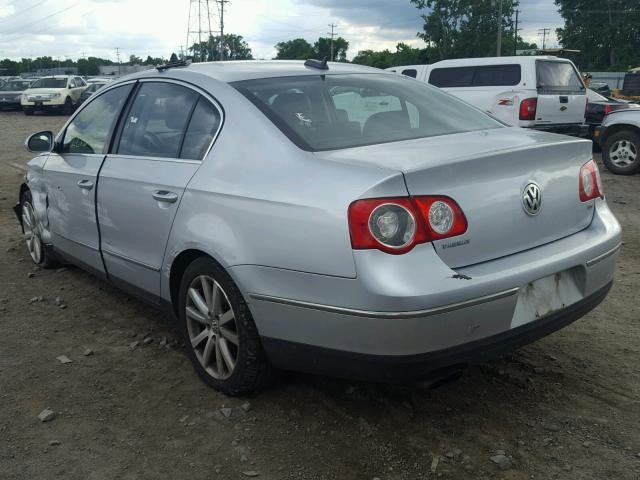 WVWCU73C76P086522 - 2006 VOLKSWAGEN PASSAT 3.6 SILVER photo 3