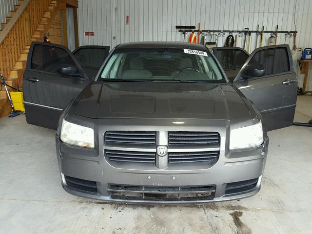 2D4FV47TX8H178026 - 2008 DODGE MAGNUM GRAY photo 9