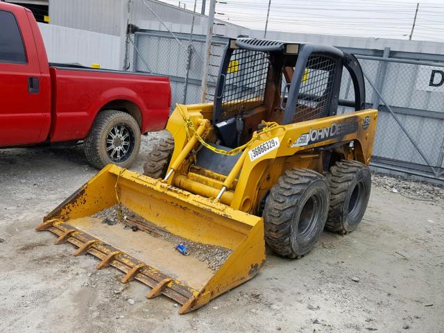 53135688 - 2004 JOHN DEERE 250 YELLOW photo 2