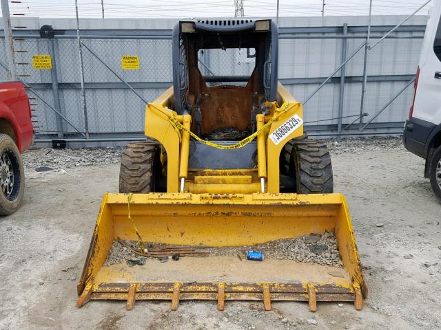 53135688 - 2004 JOHN DEERE 250 YELLOW photo 5