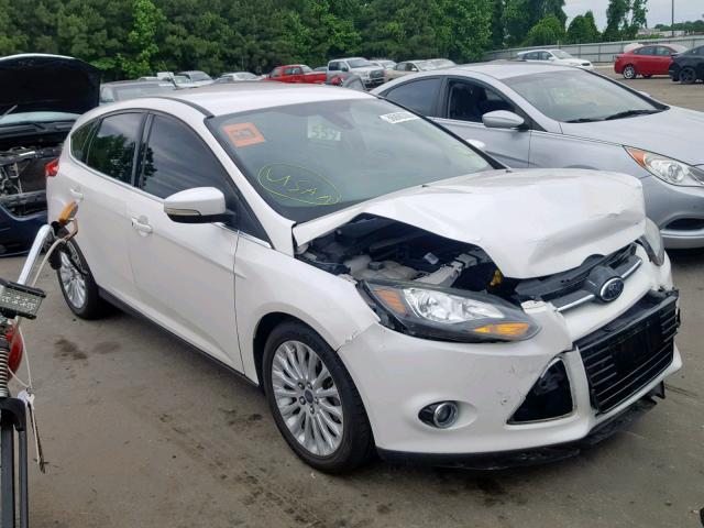 1FAHP3N26CL444602 - 2012 FORD FOCUS TITA WHITE photo 1