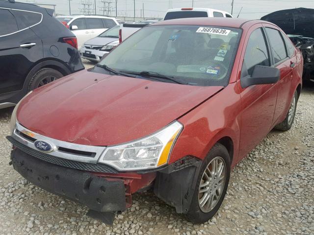 1FAHP3FN0BW106392 - 2011 FORD FOCUS RED photo 2