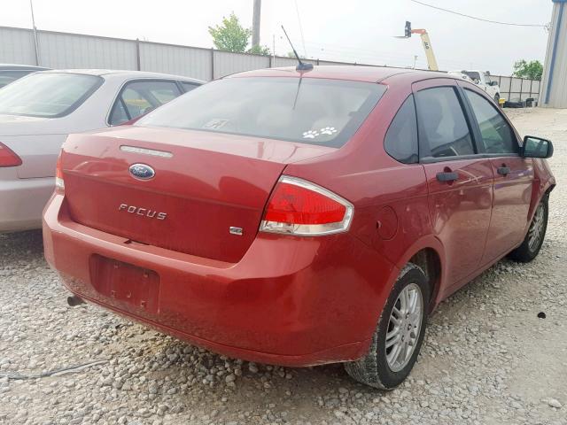1FAHP3FN0BW106392 - 2011 FORD FOCUS RED photo 4