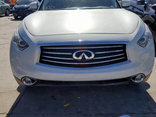 JN8CS1MU2EM450487 - 2014 INFINITI QX70 WHITE photo 9