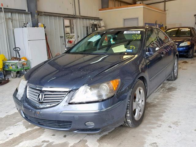 JH4KB16506C003322 - 2006 ACURA RL GRAY photo 2