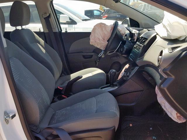 1G1JA6SH3G4170968 - 2016 CHEVROLET SONIC LS WHITE photo 5