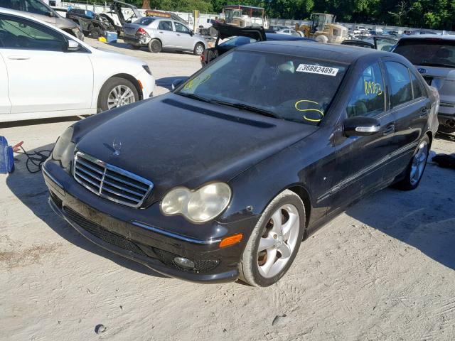 WDBRF52H16F836166 - 2006 MERCEDES-BENZ C 230 BLACK photo 2