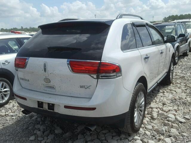 2LMDJ6JK7BBJ08103 - 2011 LINCOLN MKX WHITE photo 4