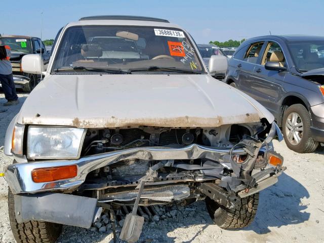 JT3HN87R6W9017451 - 1998 TOYOTA 4 RUNNER SILVER photo 9