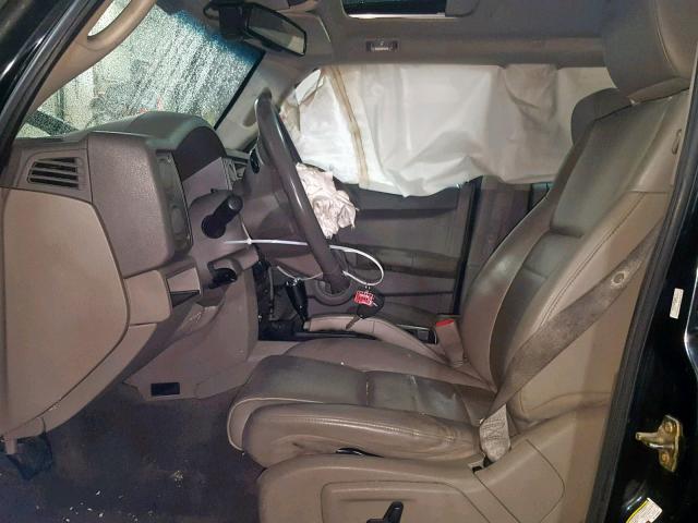 1J8HG48N06C119902 - 2006 JEEP COMMANDER BLACK photo 5