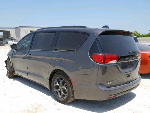 2C4RC1EG0JR292993 - 2018 CHRYSLER PACIFICA T GRAY photo 3