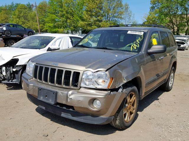 1J8GR48KX6C213975 - 2006 JEEP GRAND CHER GOLD photo 2