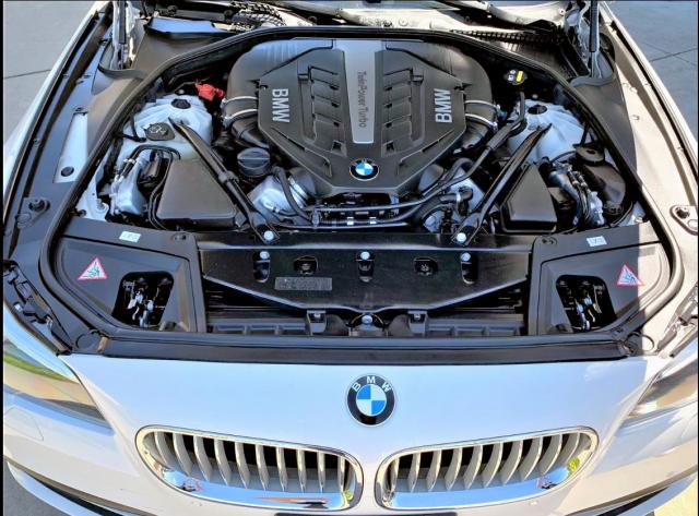 WBAKP9C55FD979481 - 2015 BMW 550 XI WHITE photo 9