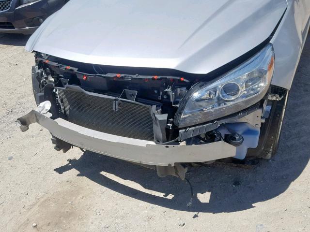 1G11C5SL2EF118659 - 2014 CHEVROLET MALIBU 1LT 银色 照片 9