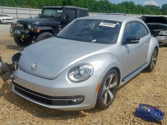 3VWV67AT6CM661472 - 2012 VOLKSWAGEN BEETLE TUR SILVER photo 2