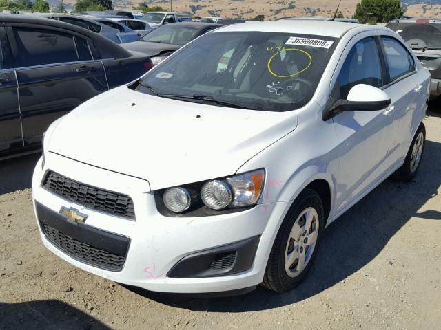 1G1JB5SH9E4160417 - 2014 CHEVROLET SONIC LS 白色 照片 2