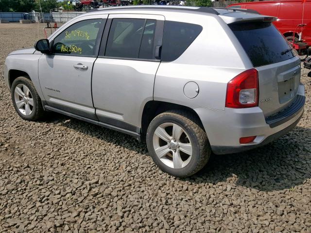 1J4NF1FB0BD279961 - 2011 JEEP COMPASS SP Күміс фото 3