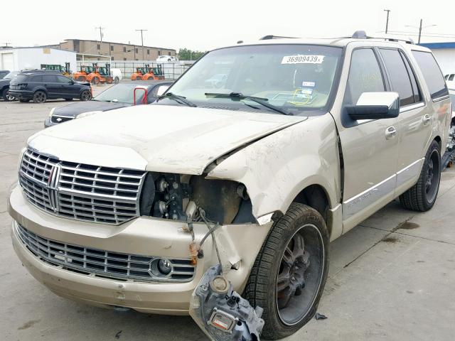 5LMFU27518LJ07556 - 2008 LINCOLN NAVIGATOR 米色 照片 2