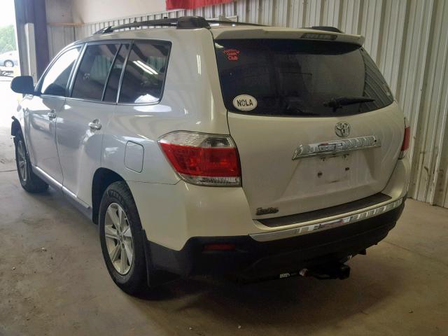 5TDZK3EH2DS131774 - 2013 TOYOTA HIGHLANDER WHITE photo 3