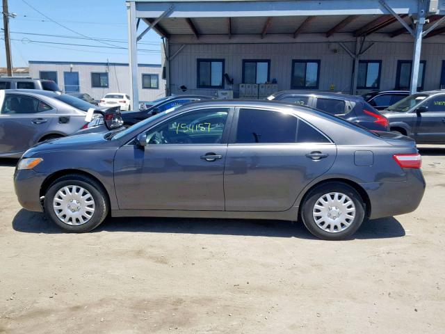 4T1BE46K89U882613 - 2009 TOYOTA CAMRY BASE GRAY photo 9