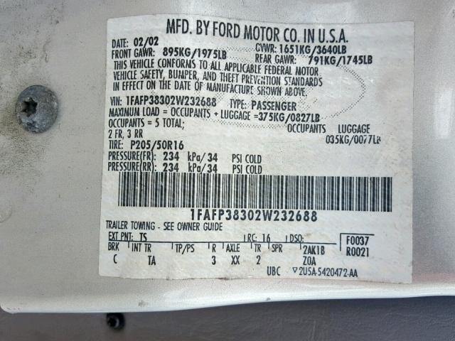 1FAFP38302W232688 - 2002 FORD FOCUS ZTS SILVER photo 10