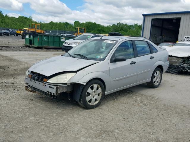1FAFP38302W232688 - 2002 FORD FOCUS ZTS SILVER photo 2