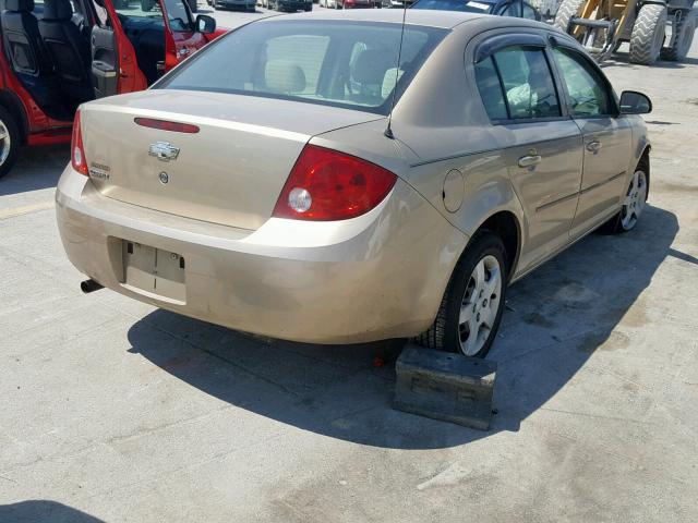 1G1AK52F957607034 - 2005 CHEVROLET COBALT TAN photo 4