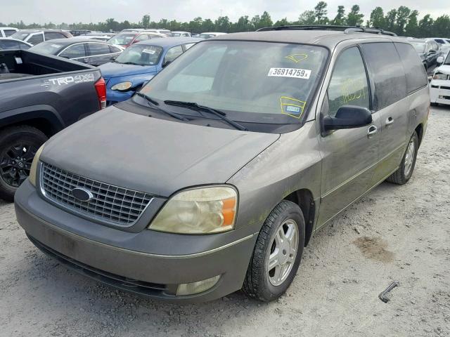 2FMZA52245BA41622 - 2005 FORD FREESTAR S GREEN photo 2