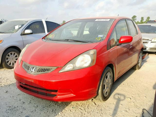 JHMGE8H38DC056428 - 2013 HONDA FIT RED photo 2