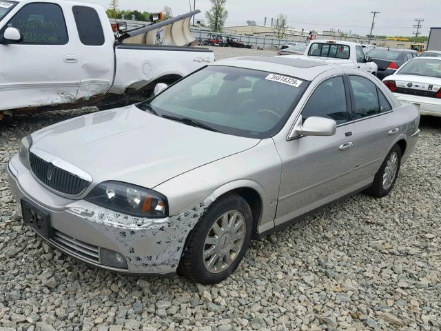 1LNHM86S03Y702285 - 2003 LINCOLN LS GRAY photo 2