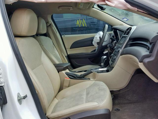 1G11C5SL4EF249866 - 2014 CHEVROLET MALIBU 1LT 白色 照片 5