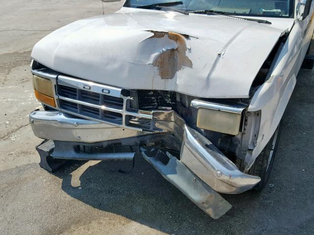 1B7GL23Y8NS514970 - 1992 DODGE DAKOTA WHITE photo 9