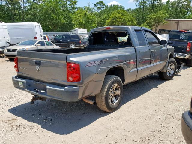 1D7HE32K68S502747 - 2008 DODGE DAKOTA SXT GRAY photo 4