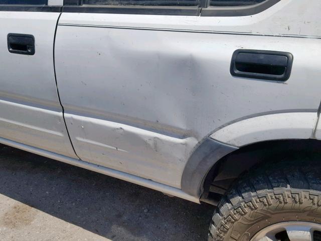 4S6DM58W9Y4418009 - 2000 HONDA PASSPORT E 白色 照片 9