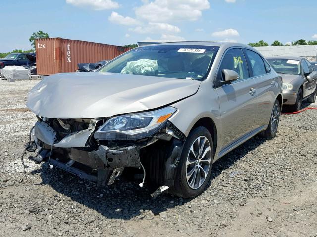4T1BK1EB1JU276048 - 2018 TOYOTA AVALON XLE GOLD photo 2
