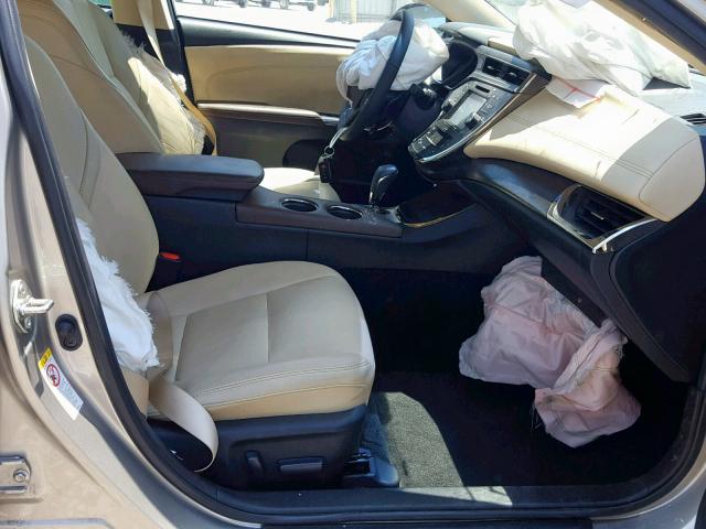 4T1BK1EB1JU276048 - 2018 TOYOTA AVALON XLE GOLD photo 5