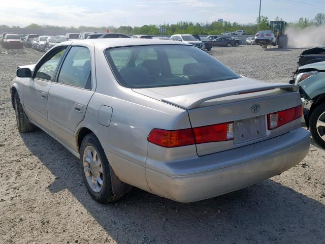 4T1BG22K61U021942 - 2001 TOYOTA CAMRY CE SILVER photo 3