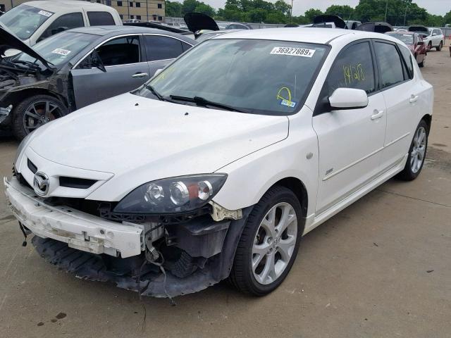 JM1BK343771605047 - 2007 MAZDA 3 HATCHBAC WHITE photo 2