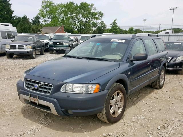 YV1SZ592751187832 - 2005 VOLVO XC70 BLUE photo 2