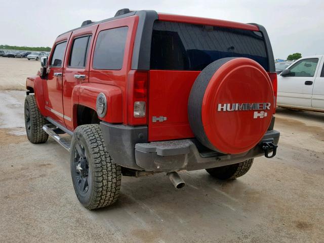 5GTEN13E988166110 - 2008 HUMMER H3 RED photo 3