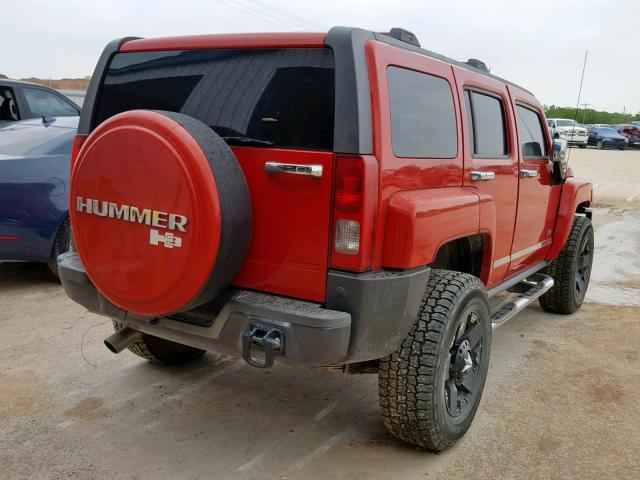 5GTEN13E988166110 - 2008 HUMMER H3 RED photo 4