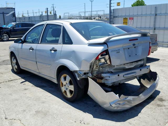 1FAFP34N37W344349 - 2007 FORD FOCUS ZX4 SILVER photo 3