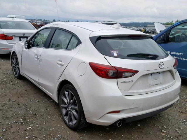 3MZBN1L3XJM187281 - 2018 MAZDA 3 TOURING WHITE photo 3