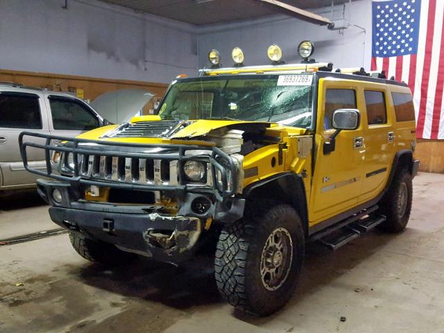 5GRGN23U03H109878 - 2003 HUMMER H2 YELLOW photo 2