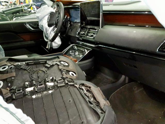 5LMJJ2NT9KEL01686 - 2019 LINCOLN NAVIGATOR 黑色 照片 5