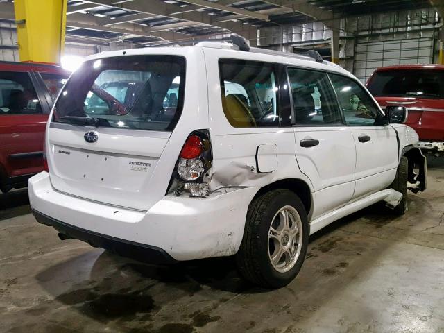 JF1SG66698H708690 - 2008 SUBARU FORESTER S WHITE photo 4