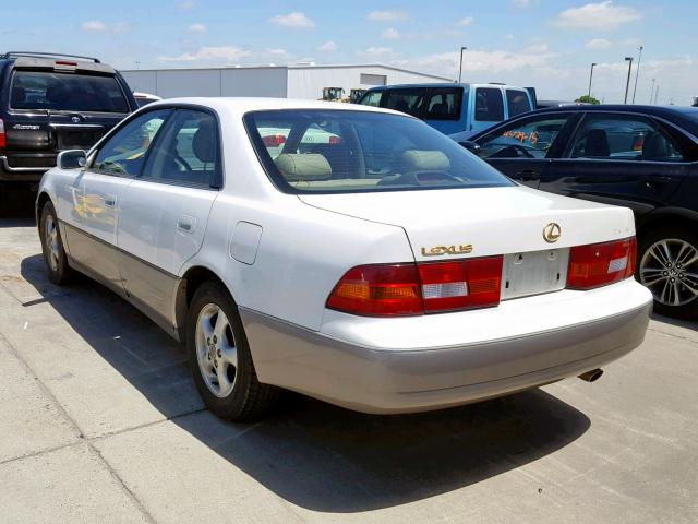 JT8BF28G1X5058232 - 1999 LEXUS ES 300 WHITE photo 3